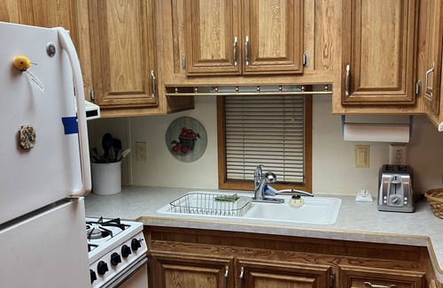 Harlingen House | Quaint and Quiet Tiny Home, with Pool Access!