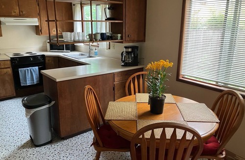 West Eugene Apartment | Quaint Apartment Blocks from Downtown Eugene