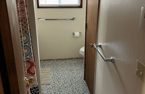 West Eugene Apartment | Quaint Apartment Blocks from Downtown Eugene