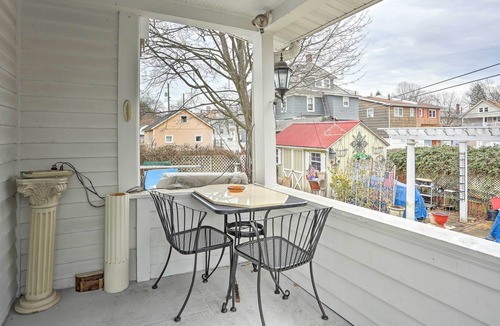 Tallman Apartment | Quaint Apartment - Walk to Town & Train!