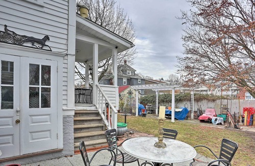 Tallman Apartment | Quaint Apartment - Walk to Town & Train!