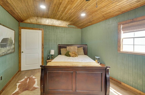 Bandera Apartment | Quaint Bandera Retreat w/ Fire Pit: 3 Mi to Hiking