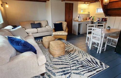Brant Rock Cottage | Quaint Beach Cottage-Steps to Beach- Sleeps 5