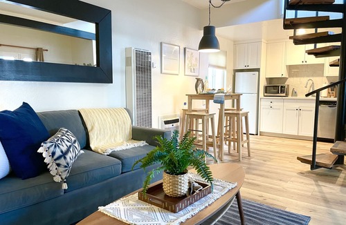 South Oceanside Condo | Quaint Beachside Escape P1615-4