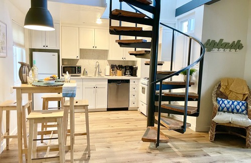 South Oceanside Condo | Quaint Beachside Escape P1615-4