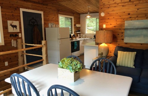 Port Franks Cottage | Quaint, Clean & Updated Cottage- Steps From The Beach.