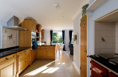 West Wittering House | Quaint Coastal Cottage - 5 mins from Beach