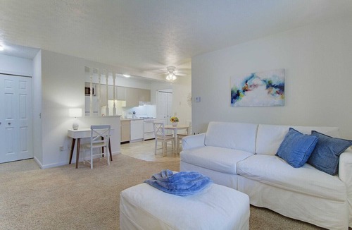 North Canton Apartment | Quaint & Comfortable 1BR