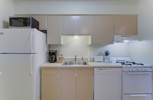 North Canton Apartment | Quaint & Comfortable 1BR