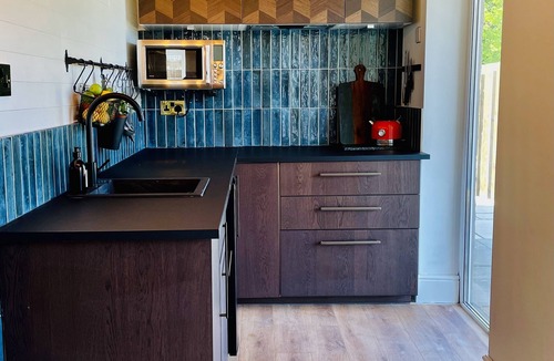 Llannon House | Quaint converted stables surrounded by countryside