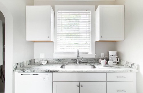 Midtown Cottage | Quaint Cottage close to Vanderbilt and Downtown