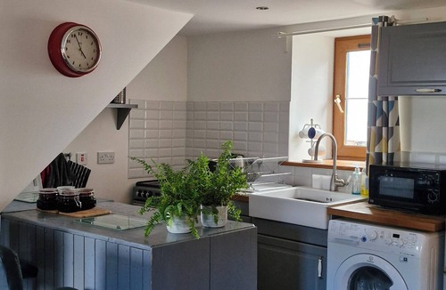 Johnshaven Cottage | Quaint Cottage In A Small Fishing Village