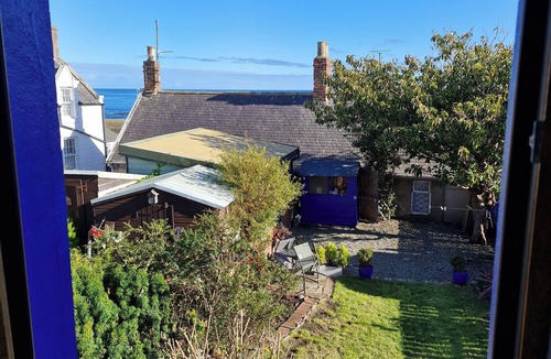 Johnshaven Cottage | Quaint Cottage In A Small Fishing Village
