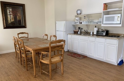 Comfort Cottage | Quaint Cottage in the Texas Hill Country