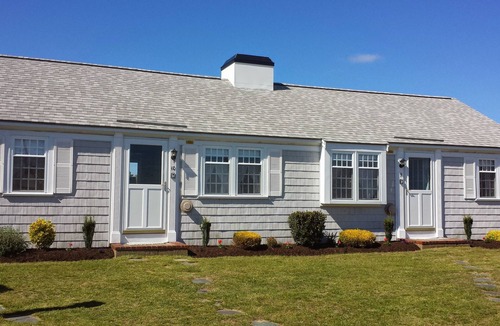 West Dennis Cottage | Quaint Cottage Steps Away from West Dennis Beach!