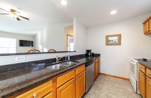 Hartsburg House | Quaint cottage w/direct access to Katy Trail!
