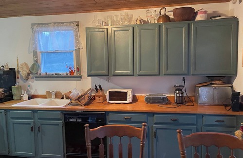 Damascus House | Quaint Country Farm House On 20 Acres, 25 minutes to Bethel Woods (Woodstock)!