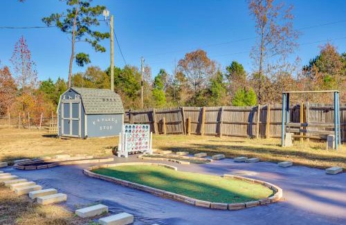 Smith County Apartment | Quaint Couple's Retreat in Rural Overton
