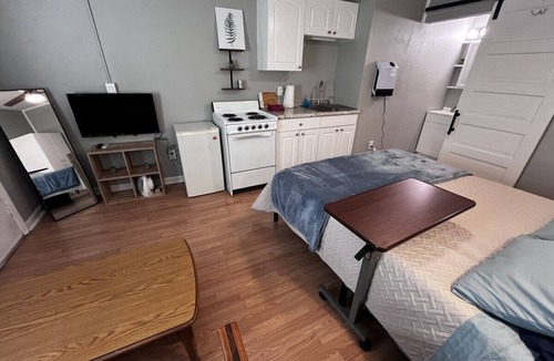 Saint Johns Apartment | Quaint & Cozy Efficiency #7