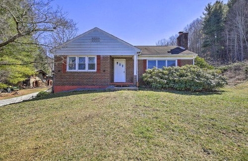Atkins House | Quaint Creekside Home w/Spacious Deck & Yard