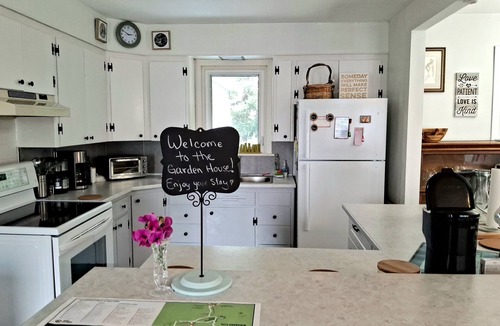 Algoma District House | Quaint family home w/AC - 5 minutes from town! (Pet-Friendly!)