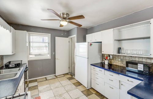 Fairbury House | Quaint Family Retreat in Fairbury!