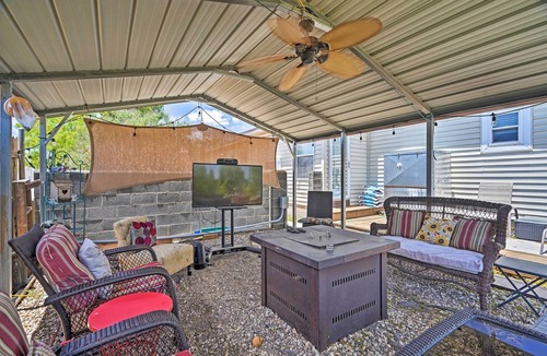 Garden City Apartment | Quaint Garden City Studio w/Hot Tub: Pets Welcome