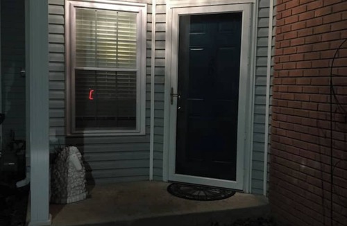 Hopkinsville House | Quaint Garden home