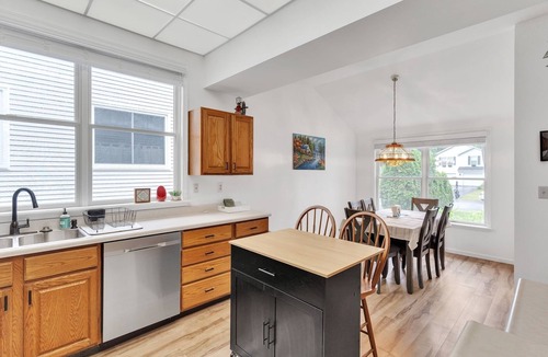 Geyser Crest House | Quaint Hideaway: Close To Spac & Ballston Spa 3 Bedroom Home by RedAwning