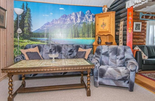 Bjert House | Quaint Holiday Home in Bjert with Beach Nearby