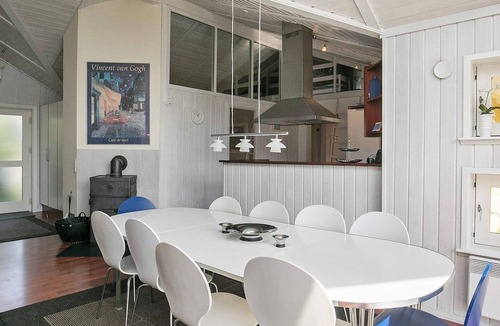 Strøby Ladeplads House | Quaint Holiday Home in Strøby near the Beach