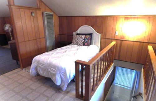 El Paso Apartment | Quaint Home Away from Home