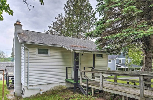 Carbondale House | Quaint Home w/ Lake Views < 10 Mi to Elk Mtn!
