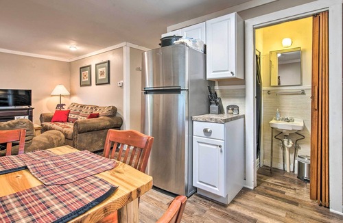 Carbondale House | Quaint Home w/ Lake Views < 10 Mi to Elk Mtn!