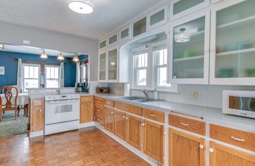 Howells House | Quaint Howells Retreat - Steps from Main Street!