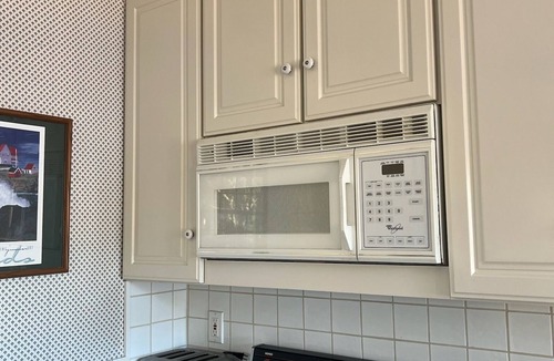 Silver Beach House | Quaint Lakehouse - Lake Whatcom