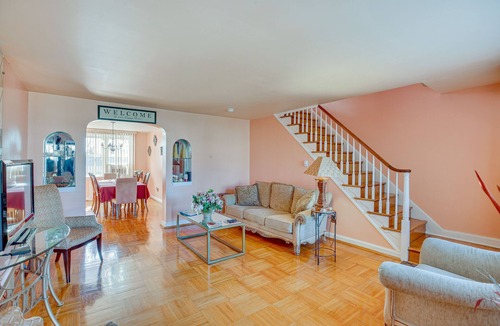 Primos Secane House | Quaint Lansdowne Getaway Near Downtown Philly!