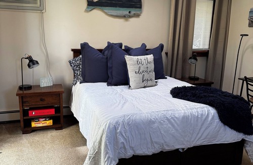 Laurel House | Quaint little space on the NoFo