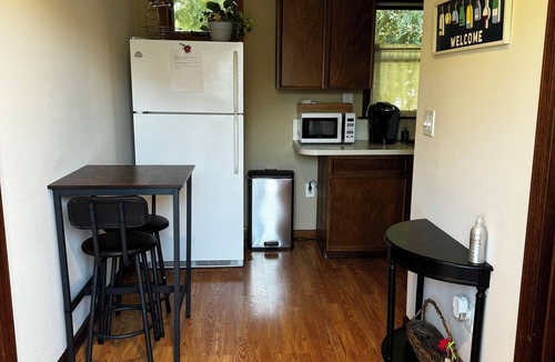 Laurel House | Quaint little space on the NoFo