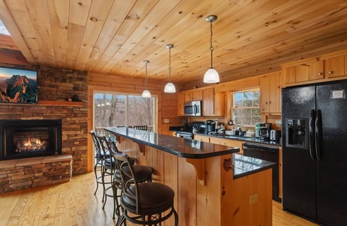 Elk Park Cabin | Quaint Log Cabin in Secluded Area