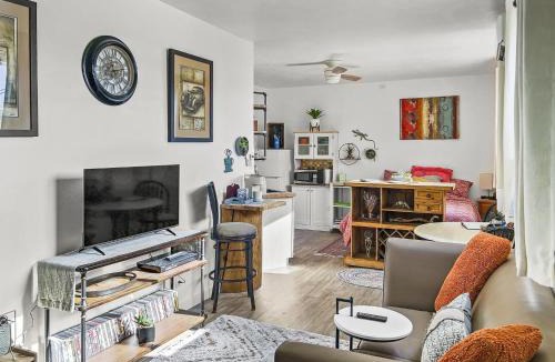Redlands Apartment | Quaint Monument Retreat studio