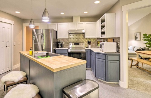 Suquamish House | Quaint Northwestern Home w/ Beach Access!