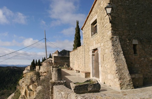 Cornudella de Montsant Cottage | Quaint pet-friendly vacation home