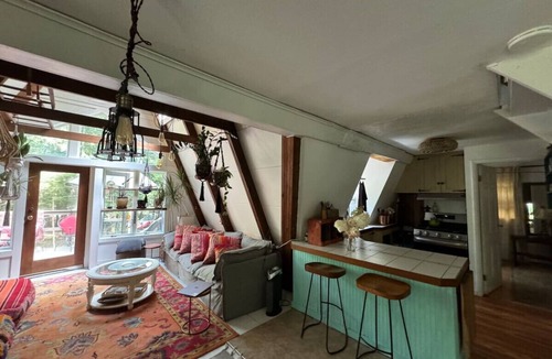 Quechee House | Quaint Quechee A-Frame