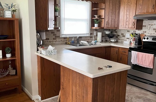 Auburn House | Quaint ranch house within walking distance to Emerson Park on Owasco Lake.