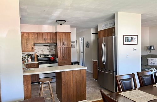 Auburn House | Quaint ranch house within walking distance to Emerson Park on Owasco Lake.