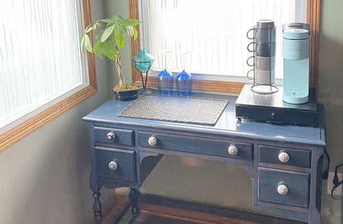 Cedar Rapids Cottage | Quaint river cottage