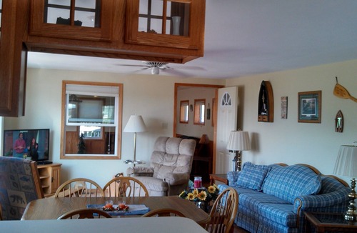 Ferryville House | Quaint Single Family home overlooking Pool 9