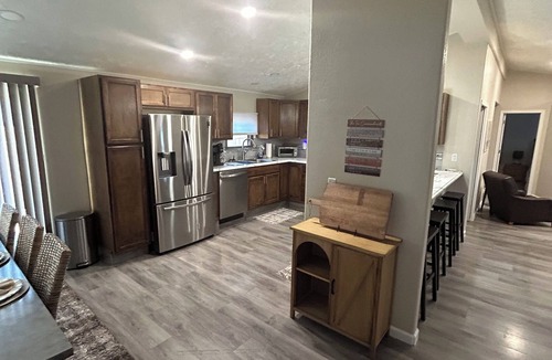 Casper House | Quaint Single Story with a View