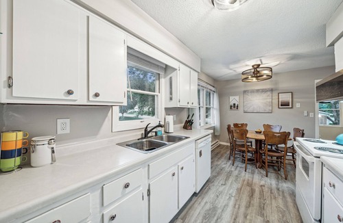 Stillwater Apartment | Quaint Stillwater Retreat Near Downtown - 5 Minutes to Downtown Stillwater